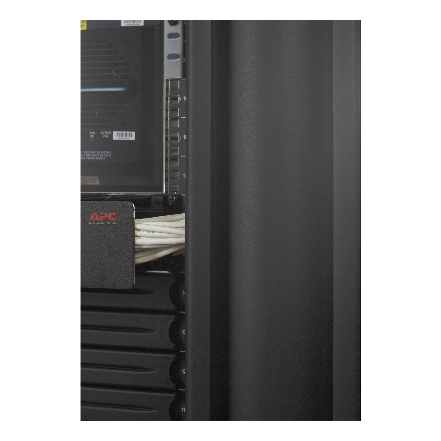 APC AR8715 — miniatura 13